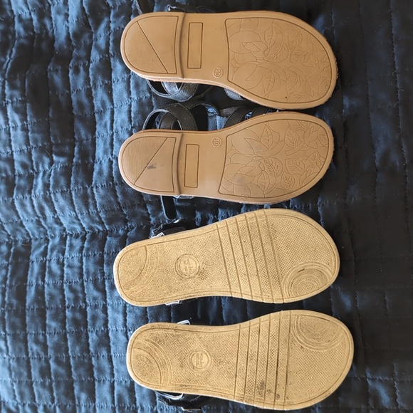 Sandals - Picture 2 of 2